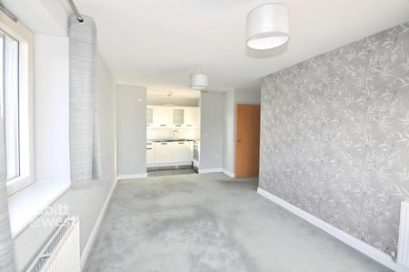 2 bedroom flat to rent - Photo 4