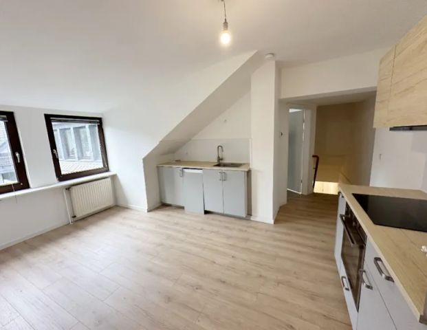 Düsseldorf-Stockum: 2-Zimmer-Einliegerwohnung mit Balkon! - Foto 1