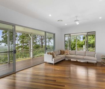 Private Hinterland Retreat with Elevated Views - Photo 2