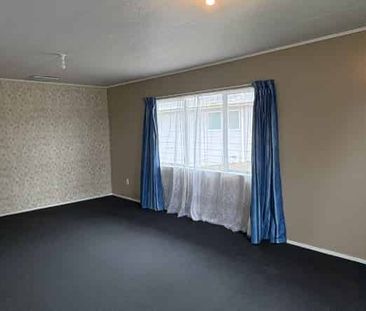 3-Bedroom Family Home in Onerahi - Photo 1