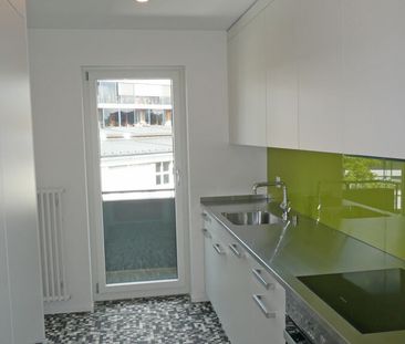 Wohnen mit Weitblick Ihre Terrasse über dem Zürichsee! - Photo 2