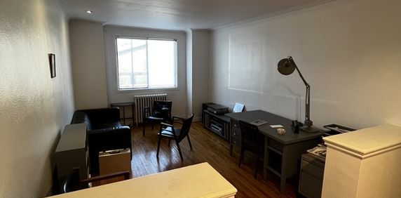 Cession De Bail – Grand 3½ Lumineux - Photo 2
