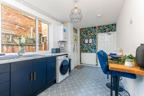 Room 4 – Nuneaton - Photo 1