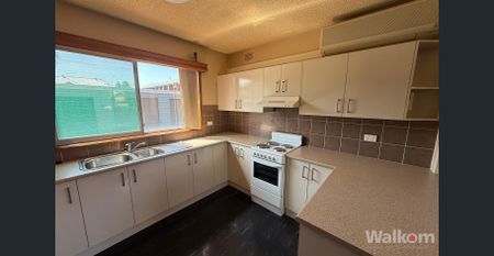 PLEASE DO NOT ATTEND THE PROPERTY BOOK YOUR ONLINE VIDEO TOUR – SEE THE EASY 5 STEP PROCESS BELOW. Please Register To Receive Your Video Tour Link. - Photo 5