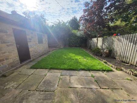 2 bedroom property to rent in Dewsbury - Photo 4