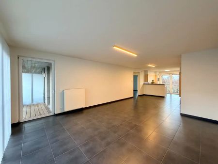 Instapklaar 2-slaapkamerappartement en terras op wandelafstand van centrum Tielt! - Foto 2