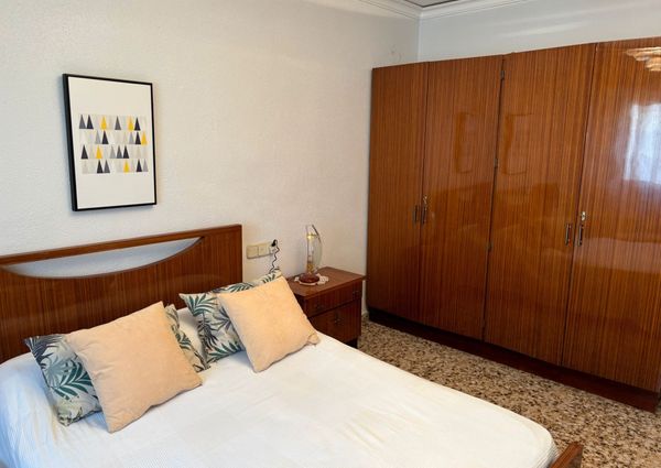 Piso de alquiler en Carrer Abat Solà, Plaza Elíptica - República Argentina