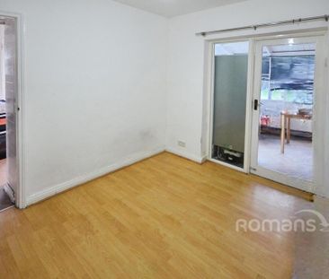 3 bedroom semi-detached house to rent - Photo 3