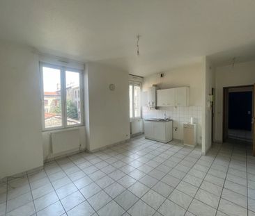 Location Appartement 2 pièces 35 m2 à Saint-Étienne - Photo 2