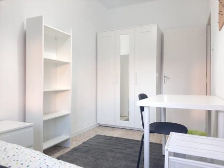 Calle Ágata, Sevilla, Andalusia 41009 - Photo 5