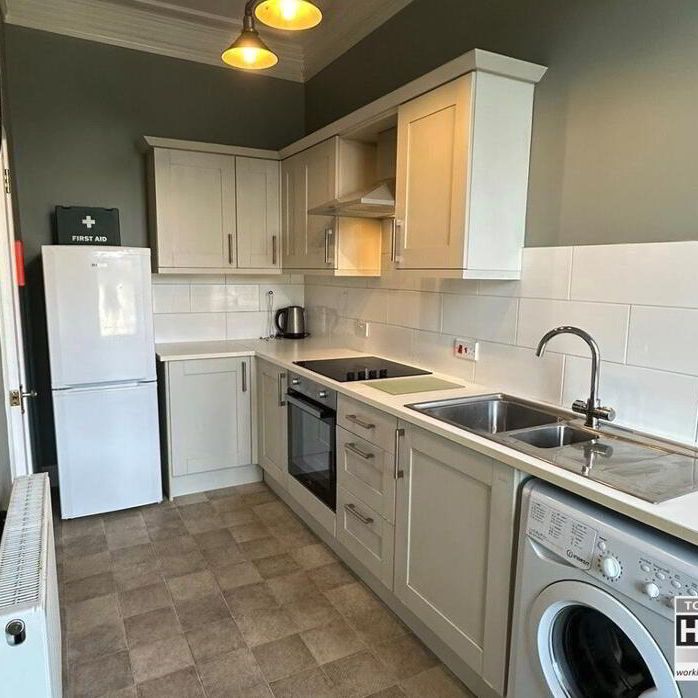 2 Baltic Villas, 25 Glandore Avenue, Belfast, BT15 3FB - Photo 1