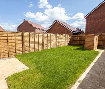 3 bedroom semi-detached house to rent - Photo 1