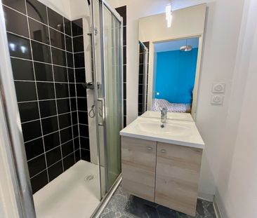 Location Appartement 2 pièces 44m² - Photo 3