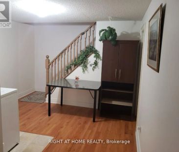 10 FISICO COURT - Photo 2