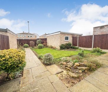 3 bedroom semi-detached house to rent - Photo 6