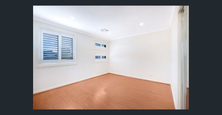 MODERN FAMILY HOME IN PRIZED LOCATION! - Photo 5