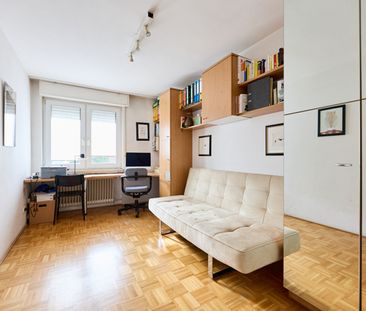 Reihenmittelhaus mit hochwertiger Einbauküche, Südwest-Garten, Auße... - Photo 2