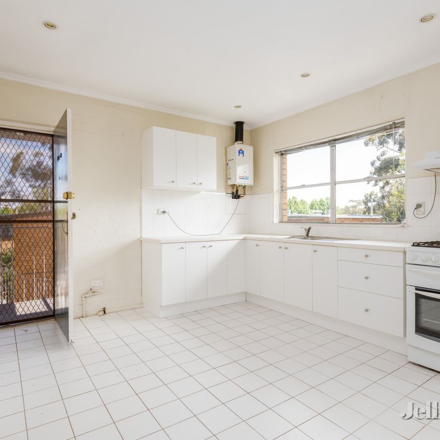 E22/140 Arden Street, North Melbourne - Photo 1