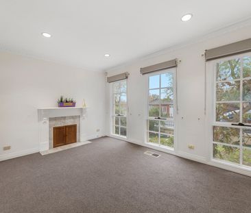 2/10 Cooloongatta Road, Camberwell - Photo 3