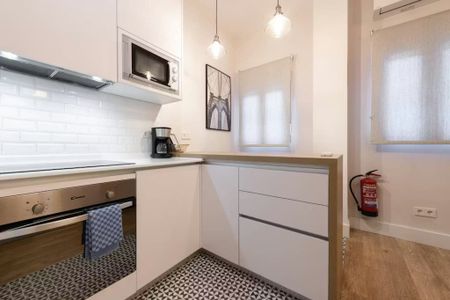 Calle de Santa Brígida, Madrid, Community of Madrid 28004 - Foto 5