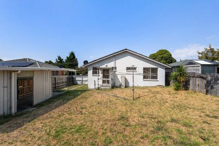 Freshly Renovated Family Living in Frankston North - Photo 5
