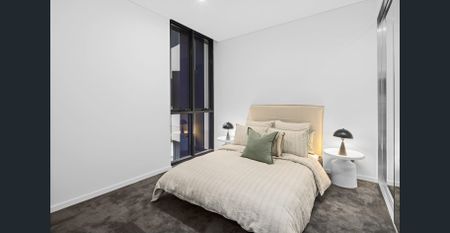 NEAR NEW THREE BEDROOM APARTMENT, CLOSE TO TRAIN STATION. AVAILABLE FROM 28/11/2025! - Photo 3