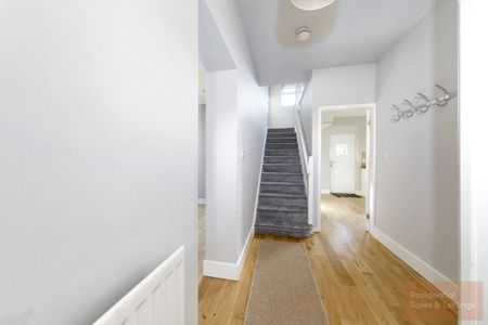 Elmfield Grove, Newcastle Upon Tyne - Photo 4