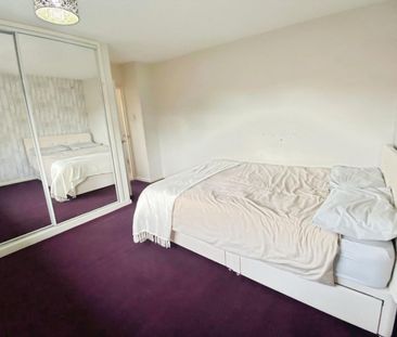 3 bedroom House To Let Total Size: 937 SQ FT - Photo 4