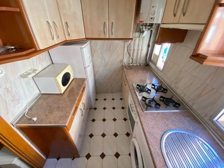 Calle del Puerto del Suebe, Madrid, Community of Madrid 28038 - Photo 5