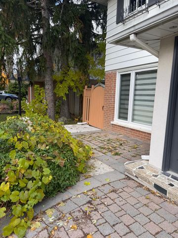 For Lease - 44 Royal Orchard Boulevard, Markham, Ontario - Photo 3