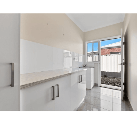 1/28 O'Shea Street, Lavington, NSW 2641 - Photo 1