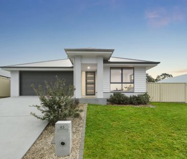 4 Bedroom Home - Photo 1