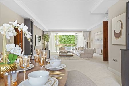 A smart and spacious three bedroom flat on the first floor of this well run portered building with favoured south facing views over Gloucester Square itself. EPC rating: B | Council Tax Band H - Photo 5