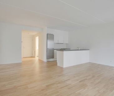 ATTRAKTIV 4-VÆRELSES LEJLIGHED PÅ ETERNITTEN<br> - Foto 3