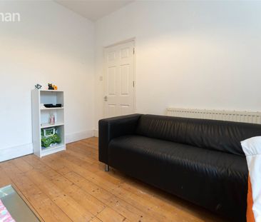 4 bedroom terraced house to rent - Photo 1