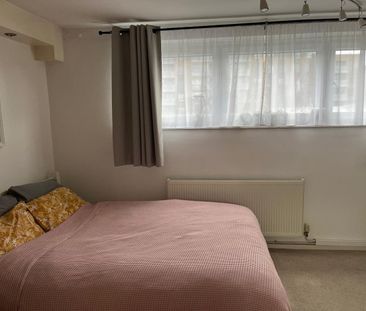 1 Bed Flat, Myddelton Road, N8 - Photo 4