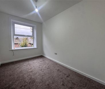 4 bedroom terraced house to rent - Photo 4