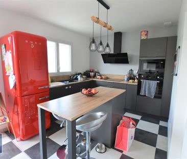 Location Maison 4 pièces 80m² LE MAY SUR EVRE 49122 - Photo 5
