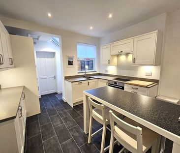 2 bedroom terraced house to rent - Photo 6