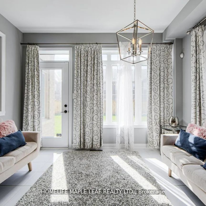 118 LORNE THOMAS PLACE - Photo 1