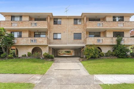 2/76 Noble Street, Allawah, NSW 2218 - Photo 4