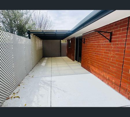 127 THE COVE ROAD, Hallett Cove, SA 5158 - Photo 4