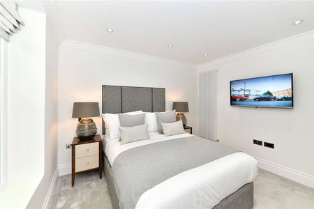 Contemporary One Bedroom Apartment on Garden Square - Photo 3