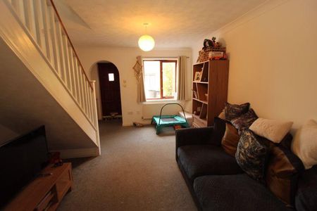 2 bedroom semi-detached house to rent - Photo 2