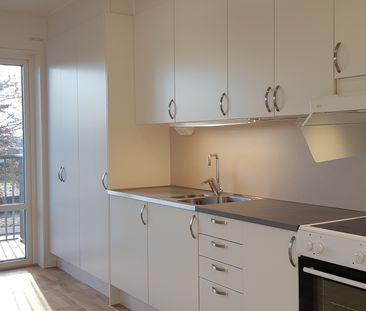 Råssnäsvägen, Motala - Photo 1