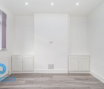 2 bed Mid Terraced House for Rent - Photo 1