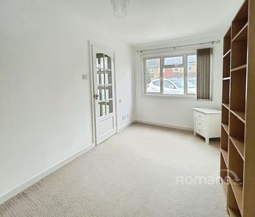 3 bedroom semi-detached house to rent - Photo 6