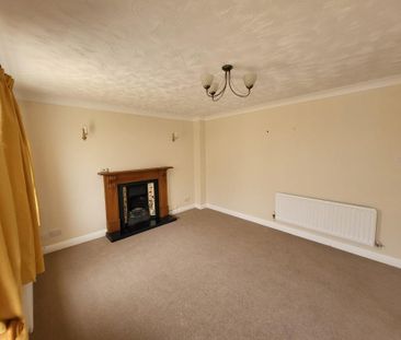 4 bedroom detached house to rent - Photo 2