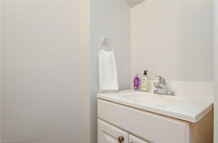 For Lease - 49 Cedarwoods Crescent Unit# 31, Kitchener, Ontario - Photo 2