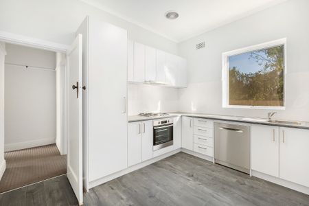 5/23 Sandham Street, Elsternwick VIC 3185 - Villa For Rent | Domain - Photo 2
